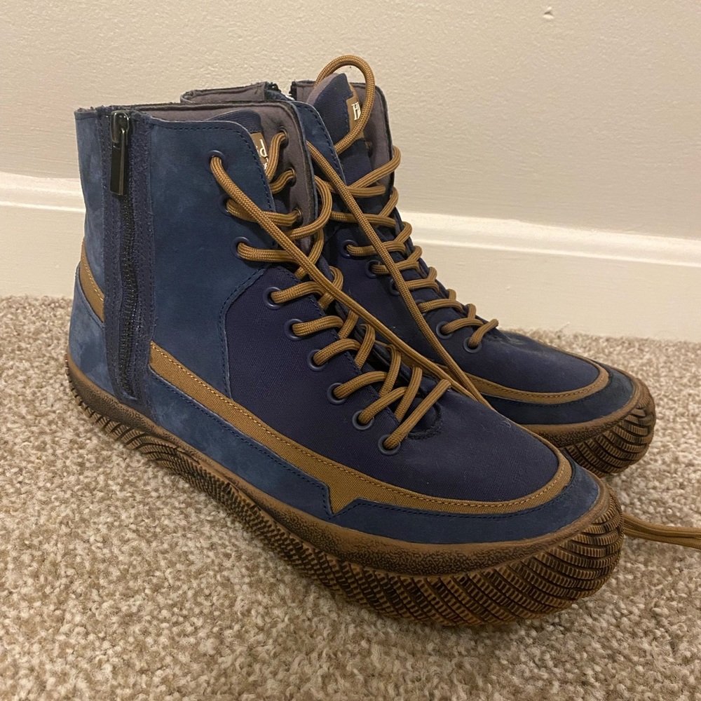 Men’s sneakers